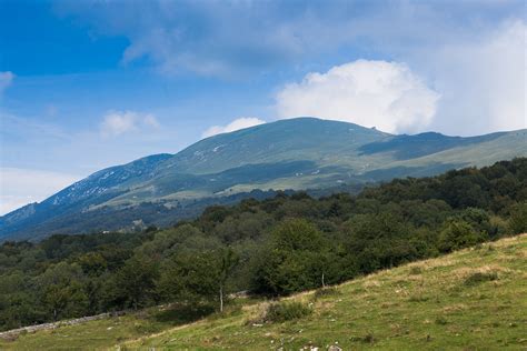 prada san zeno|san zeno di montagna trekking.